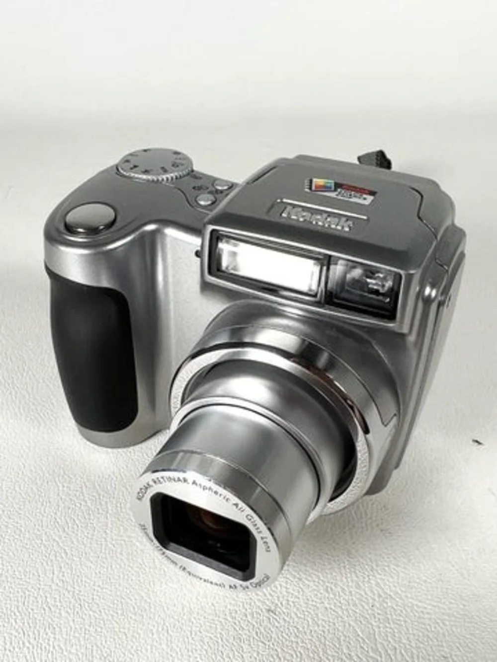 Polaroid Silver Digital Camera with Black Grip and Extendable Lens